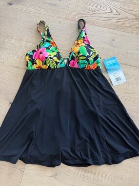 Slimshaper Sun Dress Swimsuit Missy Size 18 Black Floral NEW Beach Pool UPF 50